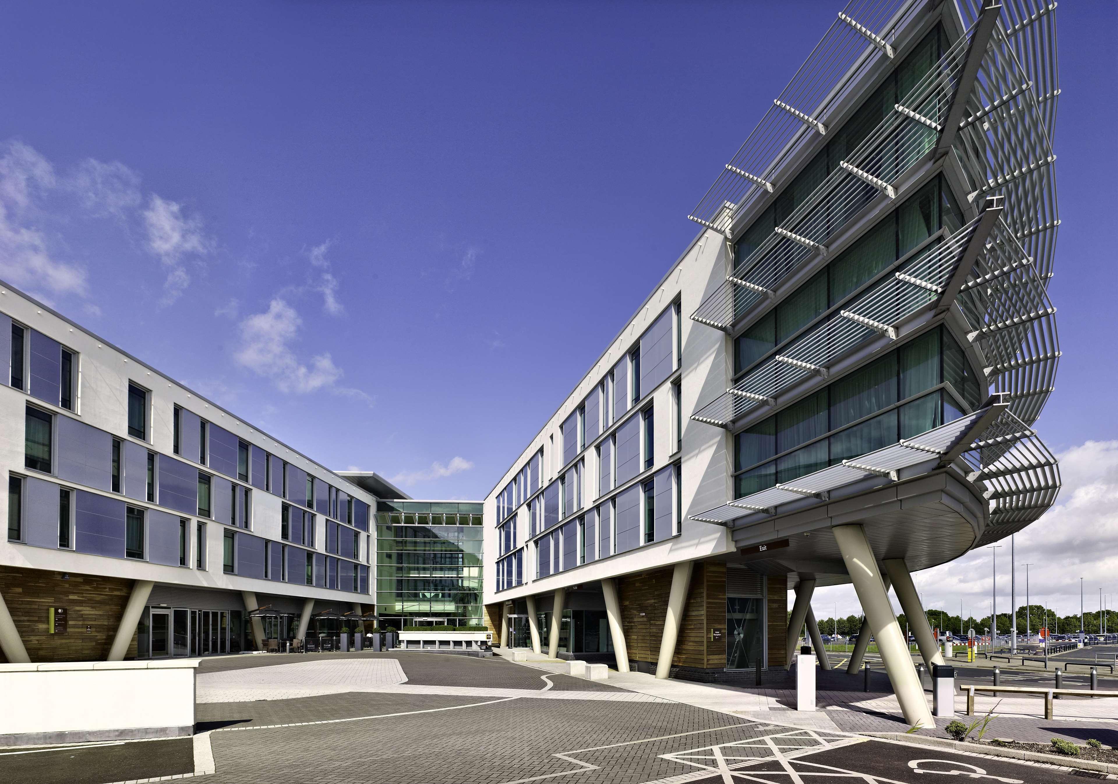 Doubletree By Hilton Hotel Newcastle International Airport Экстерьер фото
