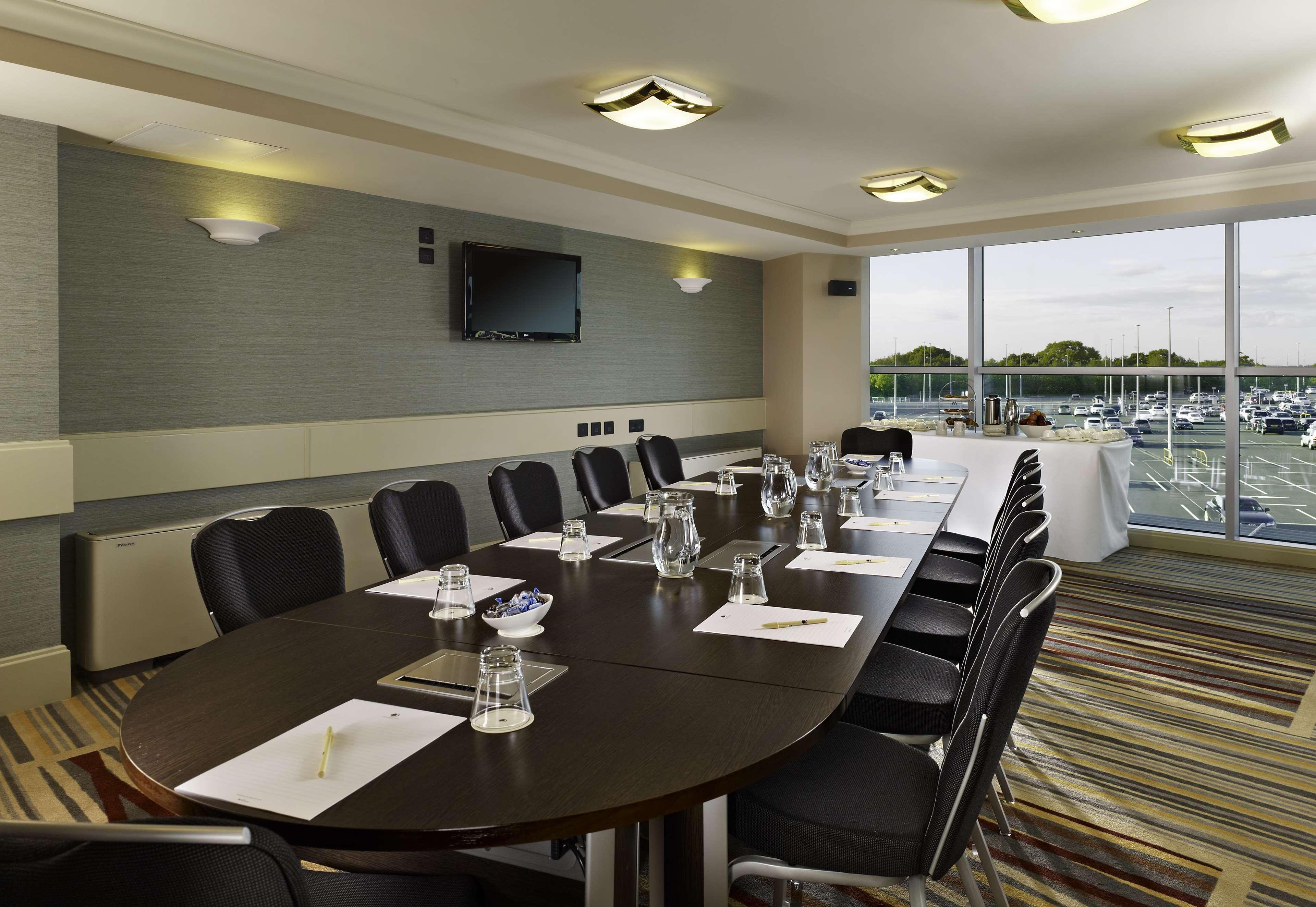 Doubletree By Hilton Hotel Newcastle International Airport Экстерьер фото