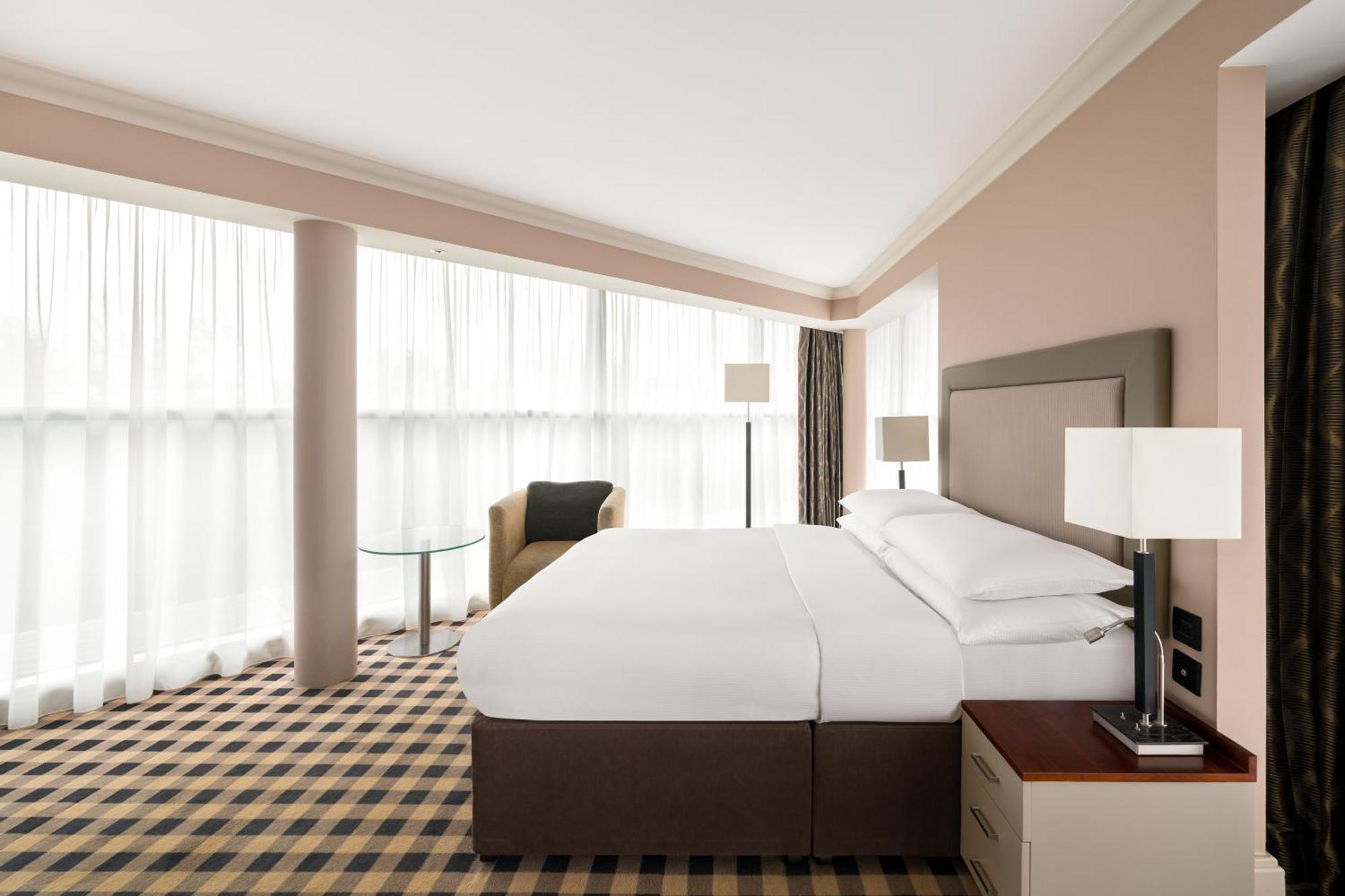 Doubletree By Hilton Hotel Newcastle International Airport Экстерьер фото