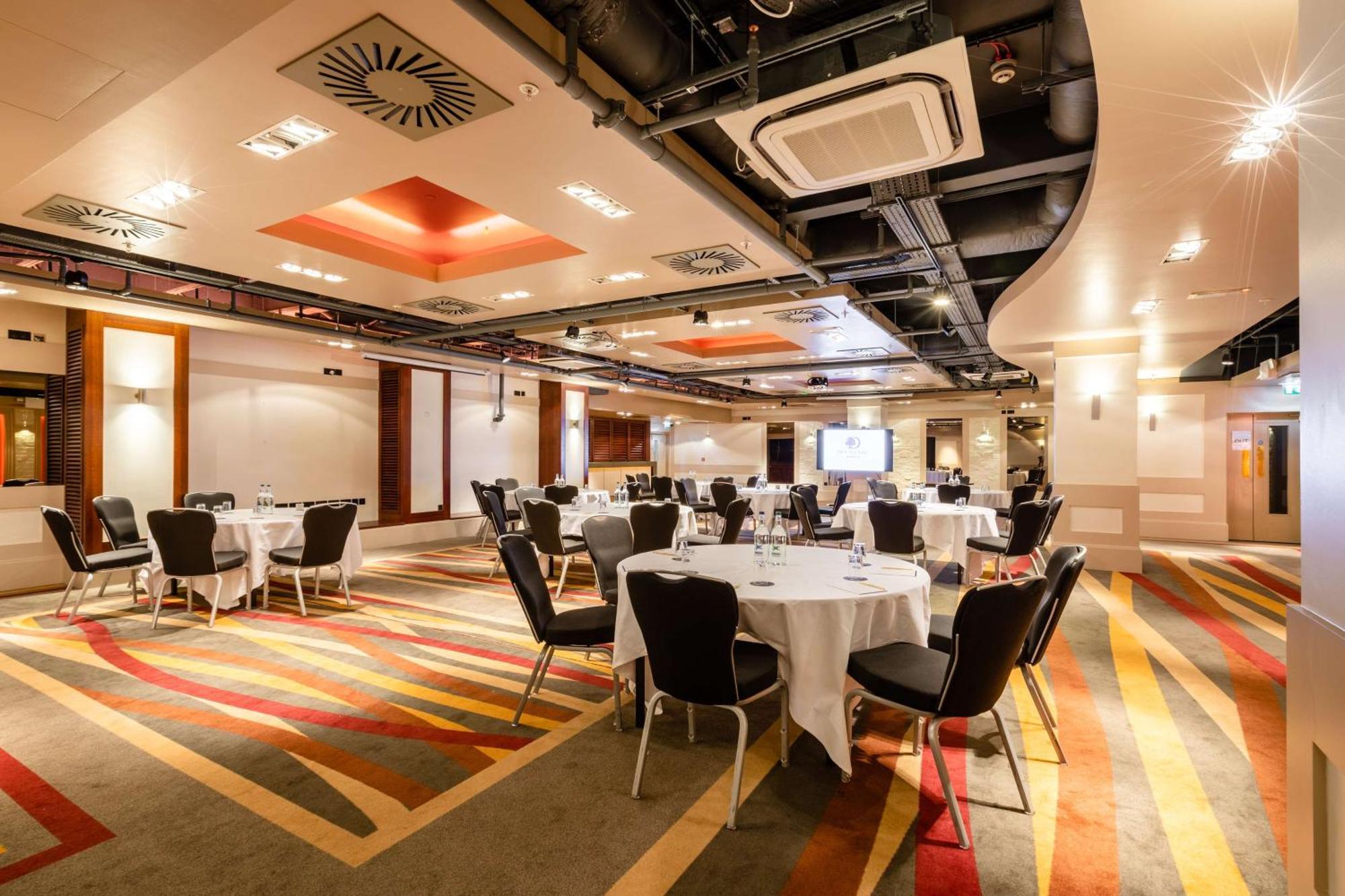 Doubletree By Hilton Hotel Newcastle International Airport Экстерьер фото