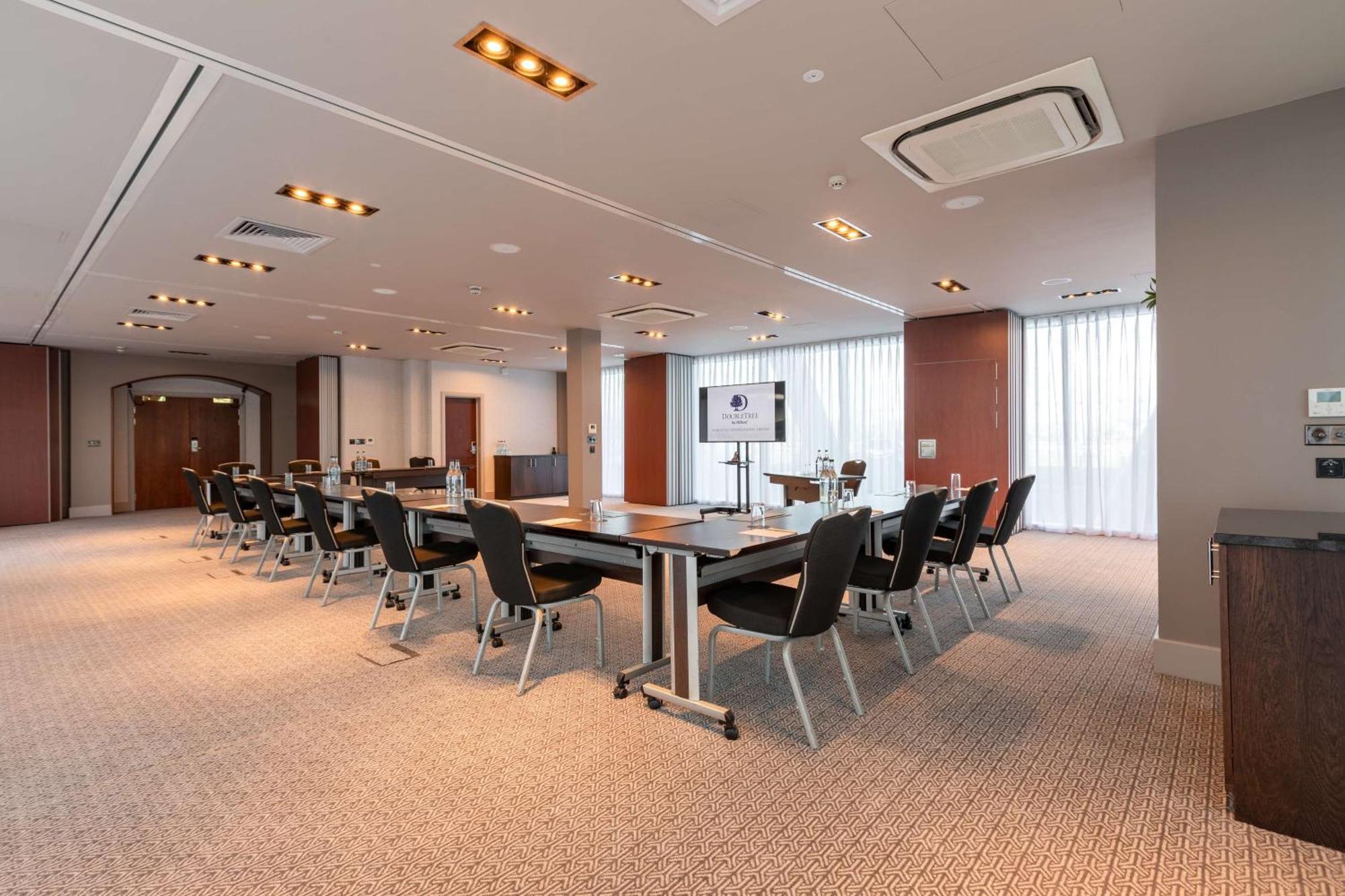Doubletree By Hilton Hotel Newcastle International Airport Экстерьер фото